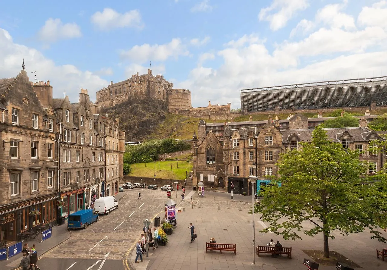 Castle Suite 1 Old Town Edinburgh