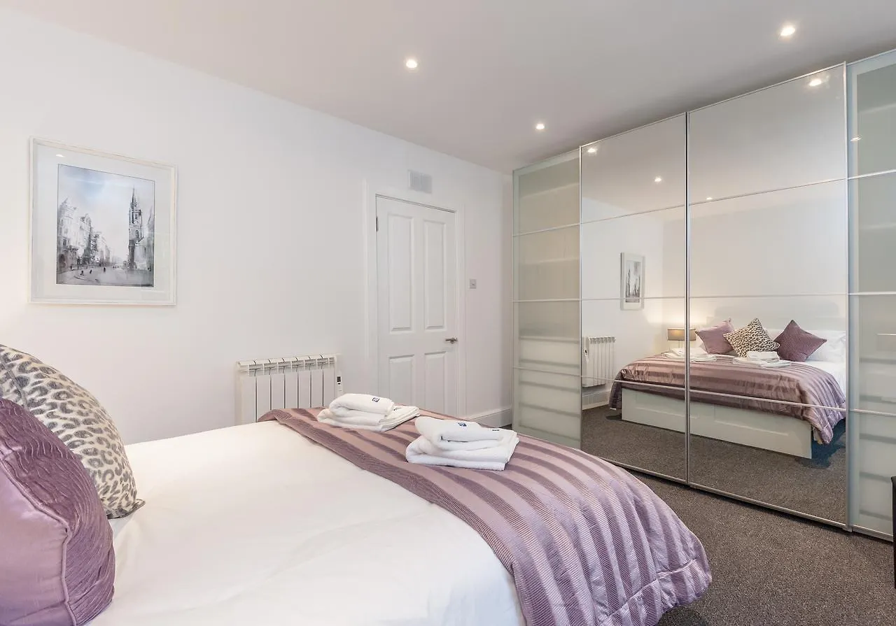 Castle Suite 1 Old Town Edinburgh